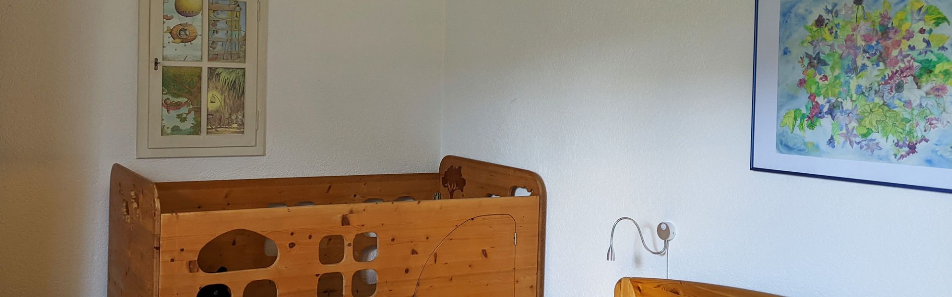 Doppelbett mit Kinderbett 